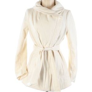 Express Cream Wrap Jacket